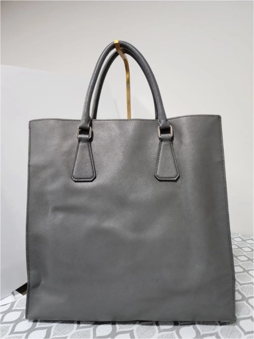 Authentic Prada Saffiano Lux Leather Galleria Tote Bag Grey - Picture 4 of 13
